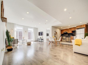 Glamorous 1BR in Downtown MTL 28